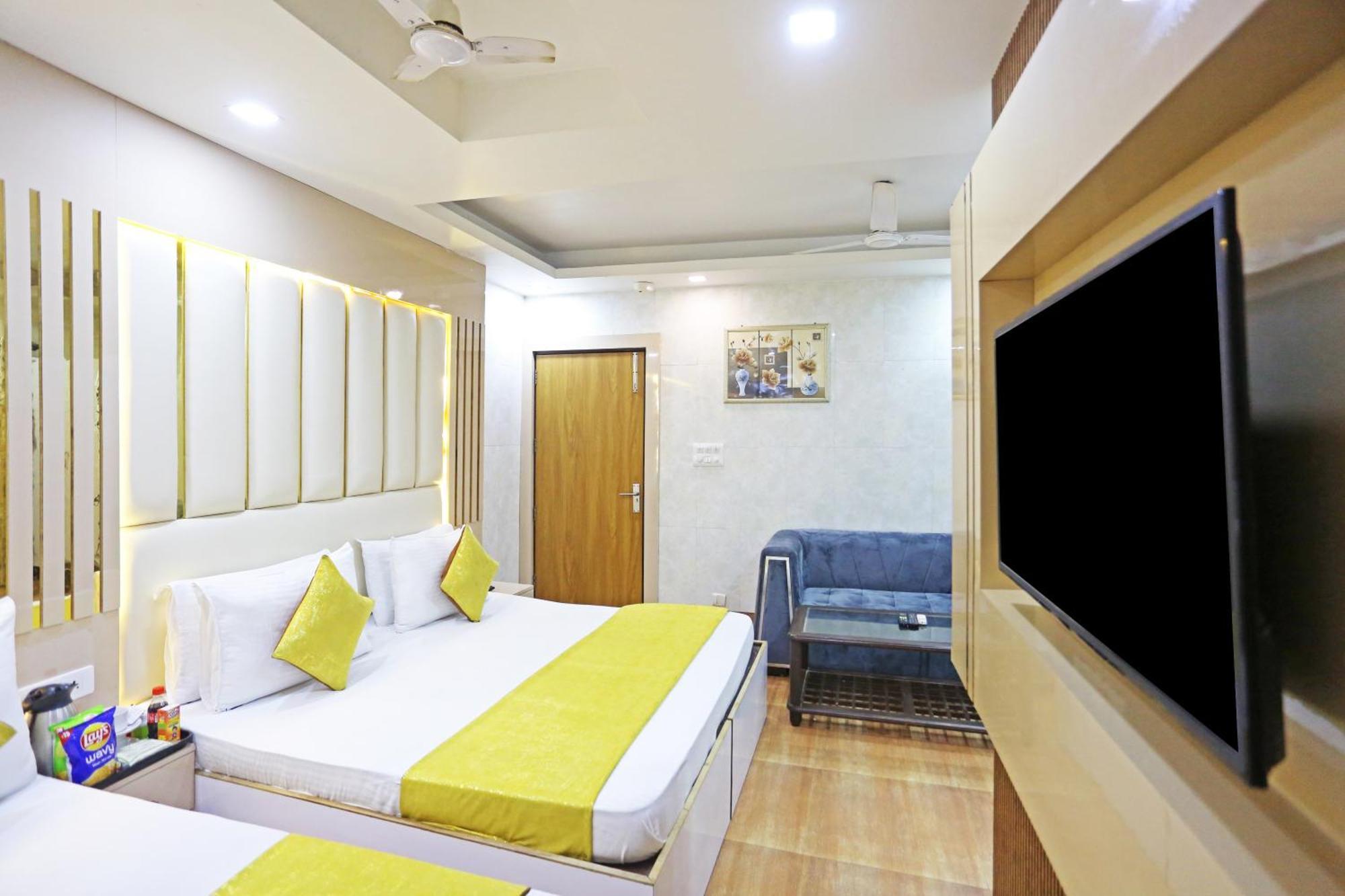 Hotel Preet Palace -5 Mints Walk From Nizamuddin Railway Station New Delhi Eksteriør bilde