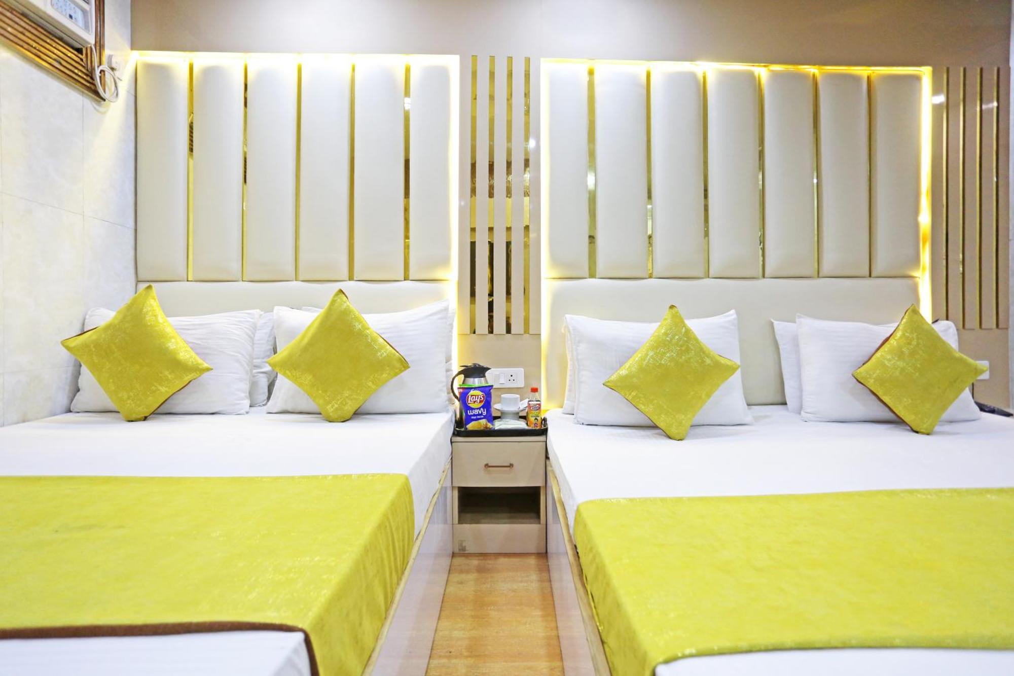 Hotel Preet Palace -5 Mints Walk From Nizamuddin Railway Station New Delhi Eksteriør bilde