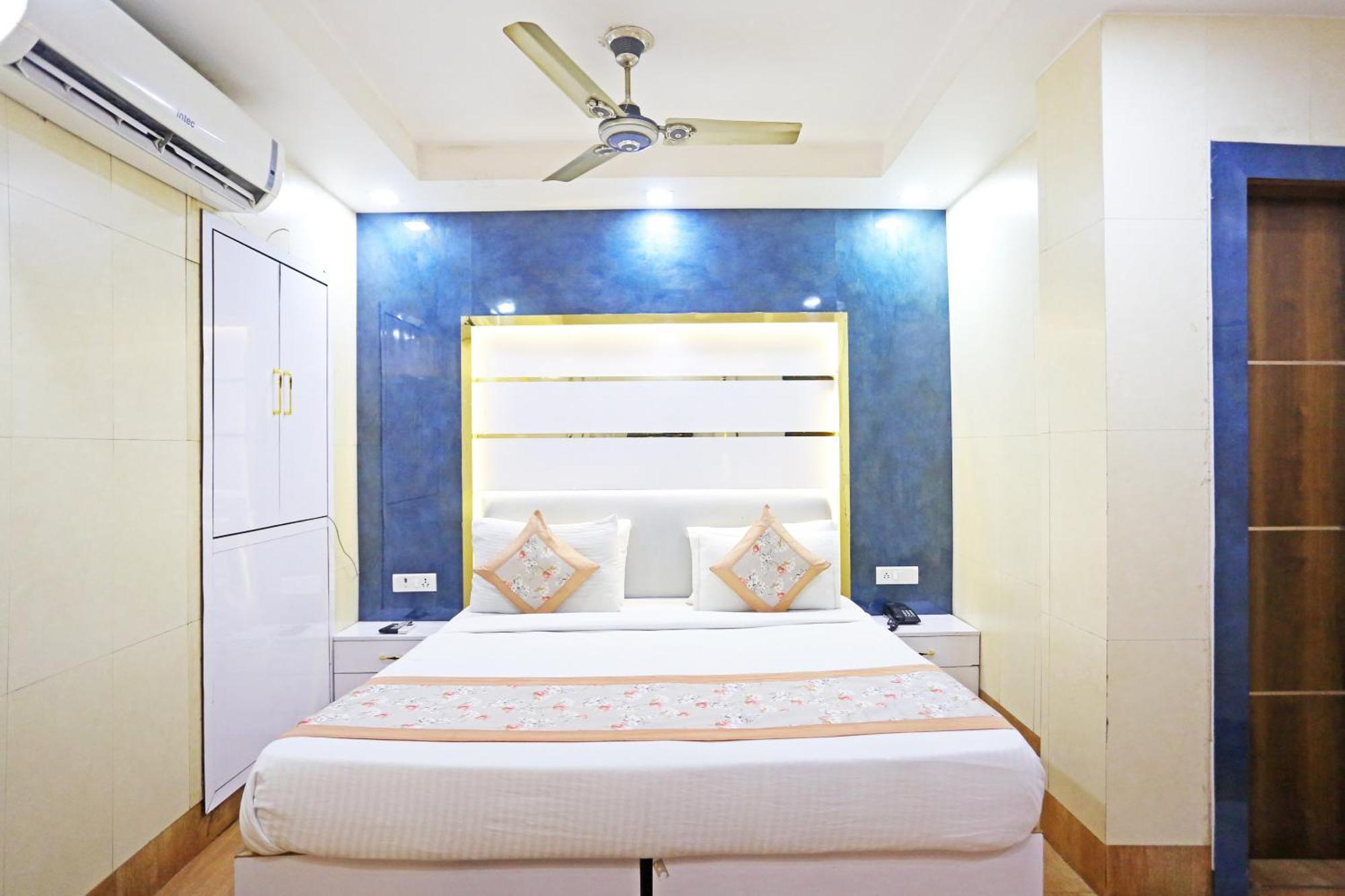 Hotel Preet Palace -5 Mints Walk From Nizamuddin Railway Station New Delhi Eksteriør bilde